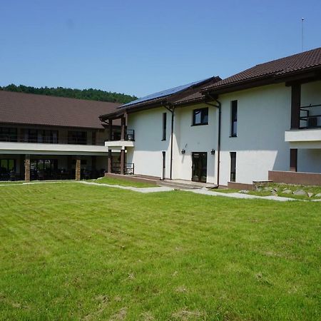 Pensiunea Patru Anotimpuri Sasca Romana Zewnętrze zdjęcie
