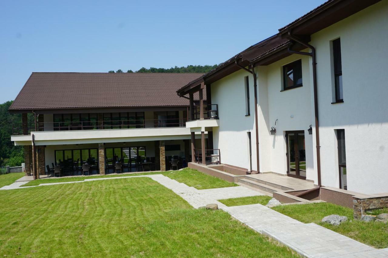 Pensiunea Patru Anotimpuri Sasca Romana Zewnętrze zdjęcie